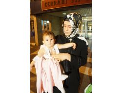 Ciğerine Yemek Yapışan Bebek 8 Saat Tedavi Olmayı Bekledi