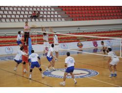 Voleybol Şöleni Şahinbey'de Başlıyor