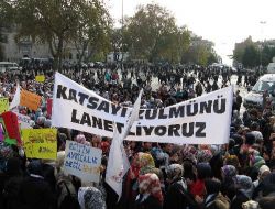 Öğrenciler, Danıştay Kararına 'dur' Demek İçin Eylem Yaptı
