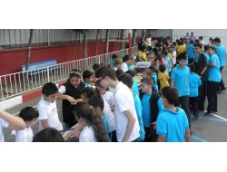 Hayvan Sevgisi Okulu Hayvanat Bahçesine Çevirdi