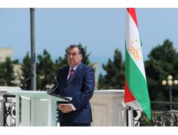 Rahman Yabancı Dilde Reklam Panolarını Yasakladı