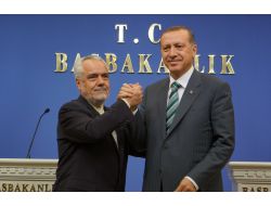 İran Ve Türkiye Hedef Büyüttü: 5 Yılda 30 Milyar Dolar Ticaret