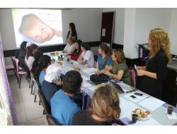 Anne Sütü Alan Bebeklerde Hastalık Riski Azalıyor