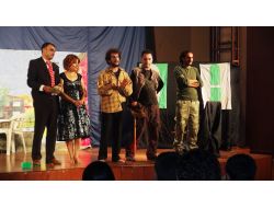 Araftiyatro Yeni Sezona 3 Oyunla Başlıyor