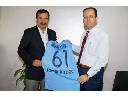 Trabzonspor Kulübü, Spora Teşvik İçin Okullara Top Dağıttı