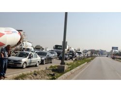 Okul İçin Yol Kestiler