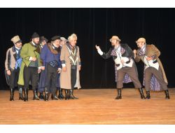 Şehir Tiyatrosu 'Misafirle' Perde Diyor