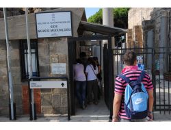 Çocuklar, Tarihi Ören Yerleri Ve Müzeleri Müze Çocuk Dergisiyle Tanıyor