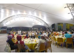 Batmanlı Vekil, Bir Maaşını Üniversite Öğrencilerine Bağışladı