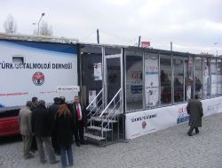 Erzurum'da Vatandaşlar Göz Taramasından Geçiriliyor