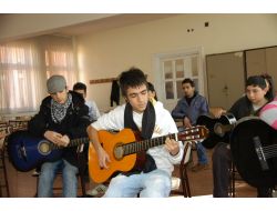 Mamak Kültür Merkezi Müzik Kursları Yoğun İlgi Görüyor
