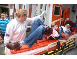 Trafiğe Kapalı Alanı Kullanan Şahısları Uyaran Genç Bıçaklandı