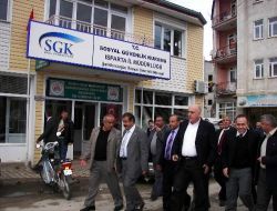 Şarkikaraağaç Sgk Şubesi Hizmete Açıldı