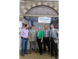 Houston Belediye Başkanı'ndan Adana'ya Sıcak İlgi