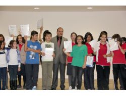 İstikbal Koleji Öğrencileri, İngilizce Sınavında Yüzde 100 Başarı Sağladı