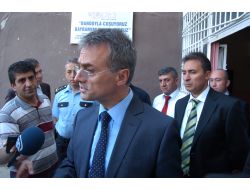 Diyarbakır’da Liseyi Basan Grup Öğretmenler Odasına Molotof Atıldı