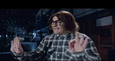 Şafak Sezer reklamdan köşeyi döndü!