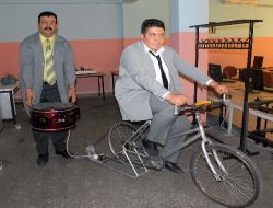 Yemeği Pedal Çevirerek Pişiriyor
