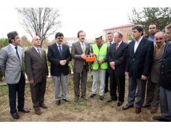 Cumhuriyet Üniversitesi Tıp Fakültesi'ne Ek Bina Yapılıyor