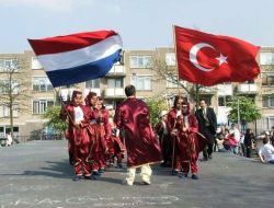 Hollanda Halkının Yüzde 45'i Göçü Sorun Olarak Görüyor