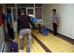 Pkk'nın Yakmak İstediği Okulda Eğitim Yeniden Başladı