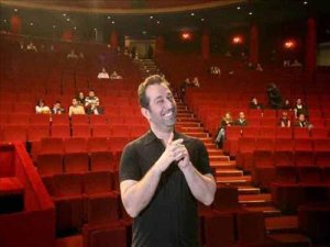 Cem Yılmaz'dan A Milli Futbol Takımına moral