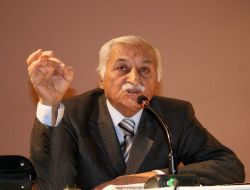 Şair Yavuz Bülent Bakiler: Türk Dili Giderek Yozlaşıyor