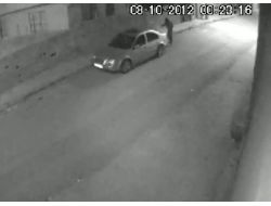 Çocuk Koruma Kanunu'ndan Faydalanarak Cezaevinden Çıktı, Araç Kundakladı