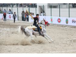 Sivaslı Ciritçiler, Erzurumluları Yendi