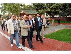 Başkan Ak Ve Meclis Üyeleri Projeleri İnceledi