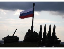 Rus Uzman: Moskova Şam’a Yolcu Uçağı İle Askeri Kargo Göndermez