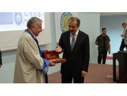 Dinçer: Üniversitelerin Esas Görevi Nitelikli İnsan Gücünü Yetiştirmektir