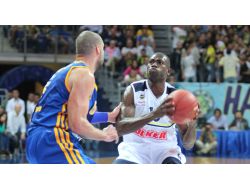 Fenerbahçe Ülker: 92 - Bc Khimki: 80