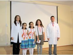 Bozüyük Orhangazi Ortaokulu’nda İngilizce Sunu Yarışması