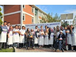 Fatihli Öğrenciler Engelli Arkadaşları İçin Çalıştı