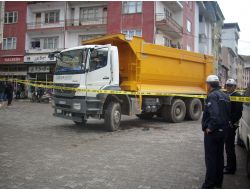 Kamyonun Çarptığı Yaya Kurtarılamadı