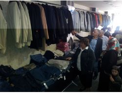 Kimse Yok Mu Kermes İle Fakirlere Bayram Yaptıracak