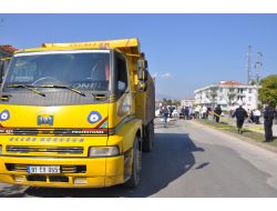 Kamyonun Çarptığı Bisiklet Sürücüsü Öldü