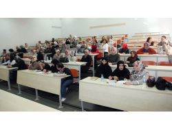 'Anne Üniversitesi'nde Dersler Başladı