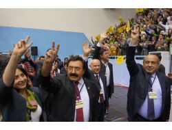 Bdp Kongresinde Öcalan Posteriyle Tur Atıldı