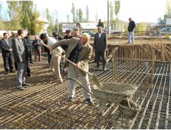 Aşkale'de 70 Kişilik Kız Yurdunun Temeli Atıldı