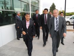 Vali Erdal Ata, Oğuzeli Belediye'sinin Yeni Hizmet Binasını İnceledi