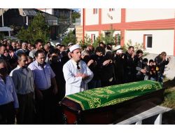 Sivas'taki Göçük: Hayatını Kaybeden İşçiler Toprağa Verildi