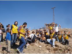 Tema Gönülleri Gömürgen’i Yeşillendirdi