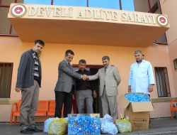 Adliye Çalışanlarından Mavi Kapak Kampanyasına Destek