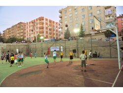 Sokak Basketbolu Turnuvası Başladı