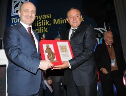 Vali Kızılcık: Ortahisar’daki Restorasyon Projesi Tamamlanma Aşamasına Geldi