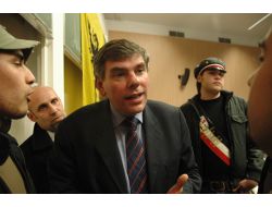 Seçim Hezimeti Aşırı Sağda Taşları Yerinden Oynattı