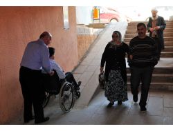 Mamak'ta Banliyö Alt Geçidine Engelli Rampası