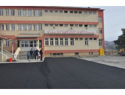 Tatvan Devlet Hastanesi’nin Çevre Düzenlemesi Yapıldı